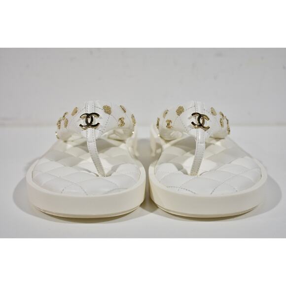Chanel 23P White Quilted Charms Padded Pool Thong Logo Mule Slide Flat Sandal 40 - Picture 7 of 12